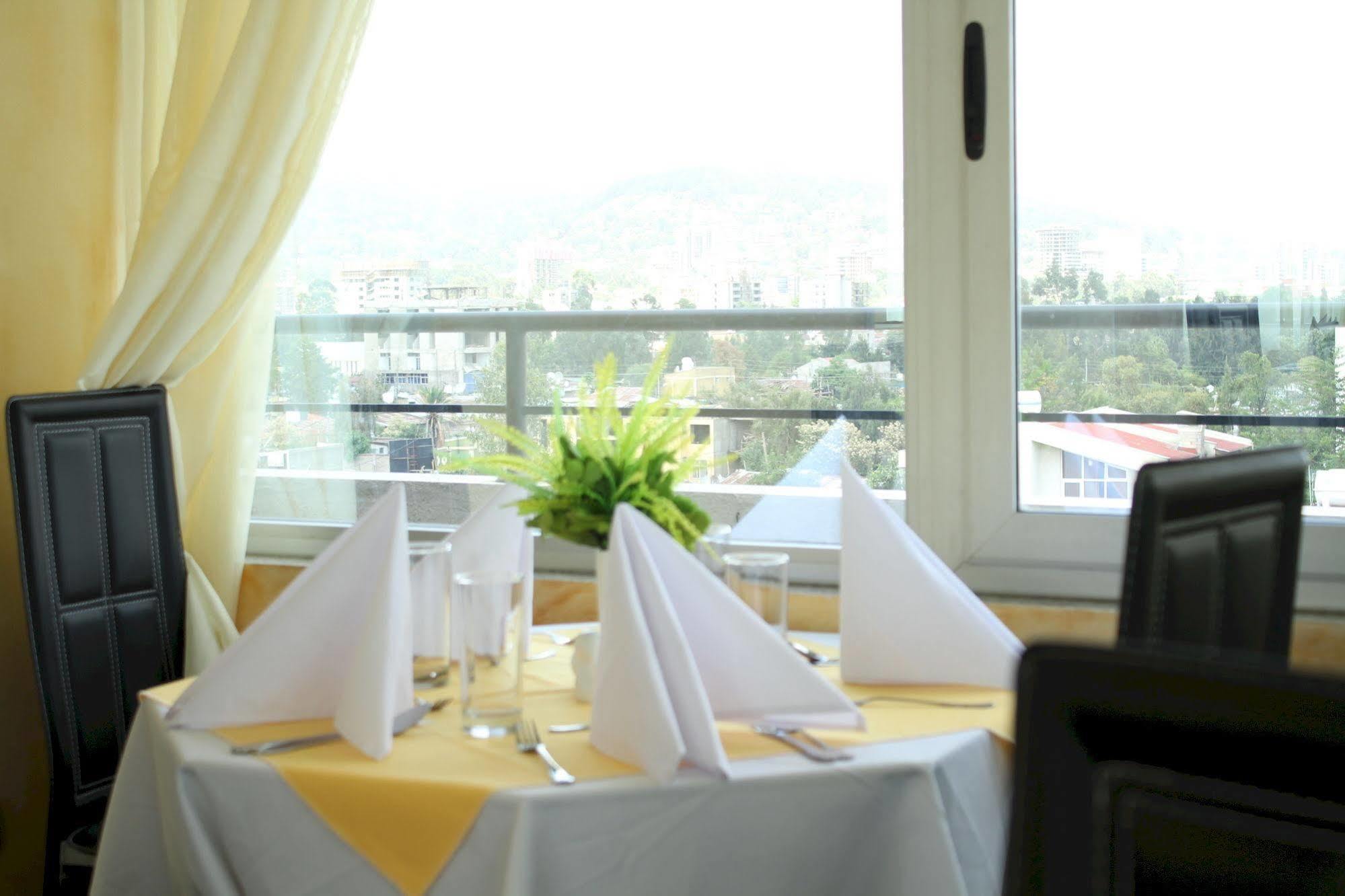 Oasis Hotel Apartment Αντίς Αμπέμπα Εξωτερικό φωτογραφία