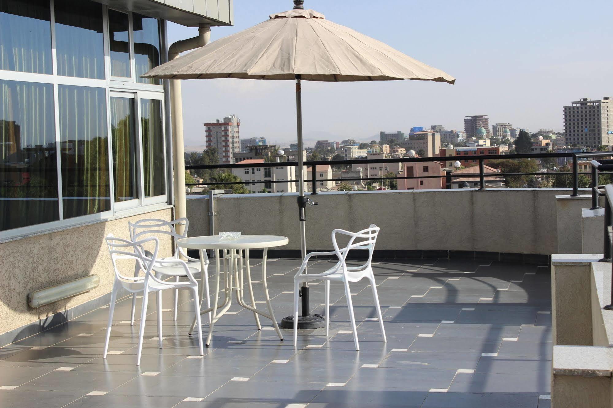 Oasis Hotel Apartment Αντίς Αμπέμπα Εξωτερικό φωτογραφία